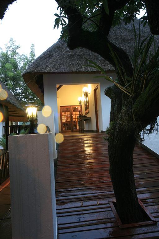 Pensao Guest Lodge Mbombela Exterior photo